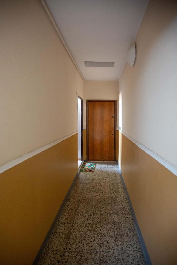 Apartment - Sacchini 16 Милан Экстерьер фото